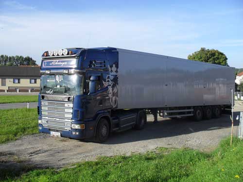 LKW03